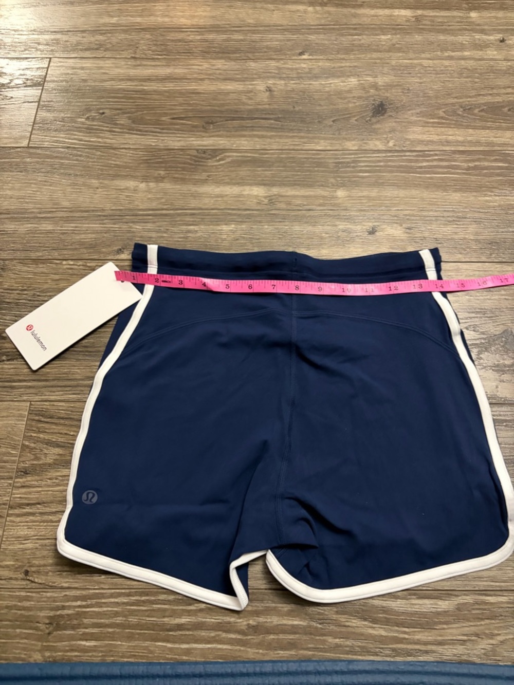 NWT Lululemon Nulu Sporty Trim High-Rise Short *3” (Club Blue/White) Size 8 - Picture 5 of 5